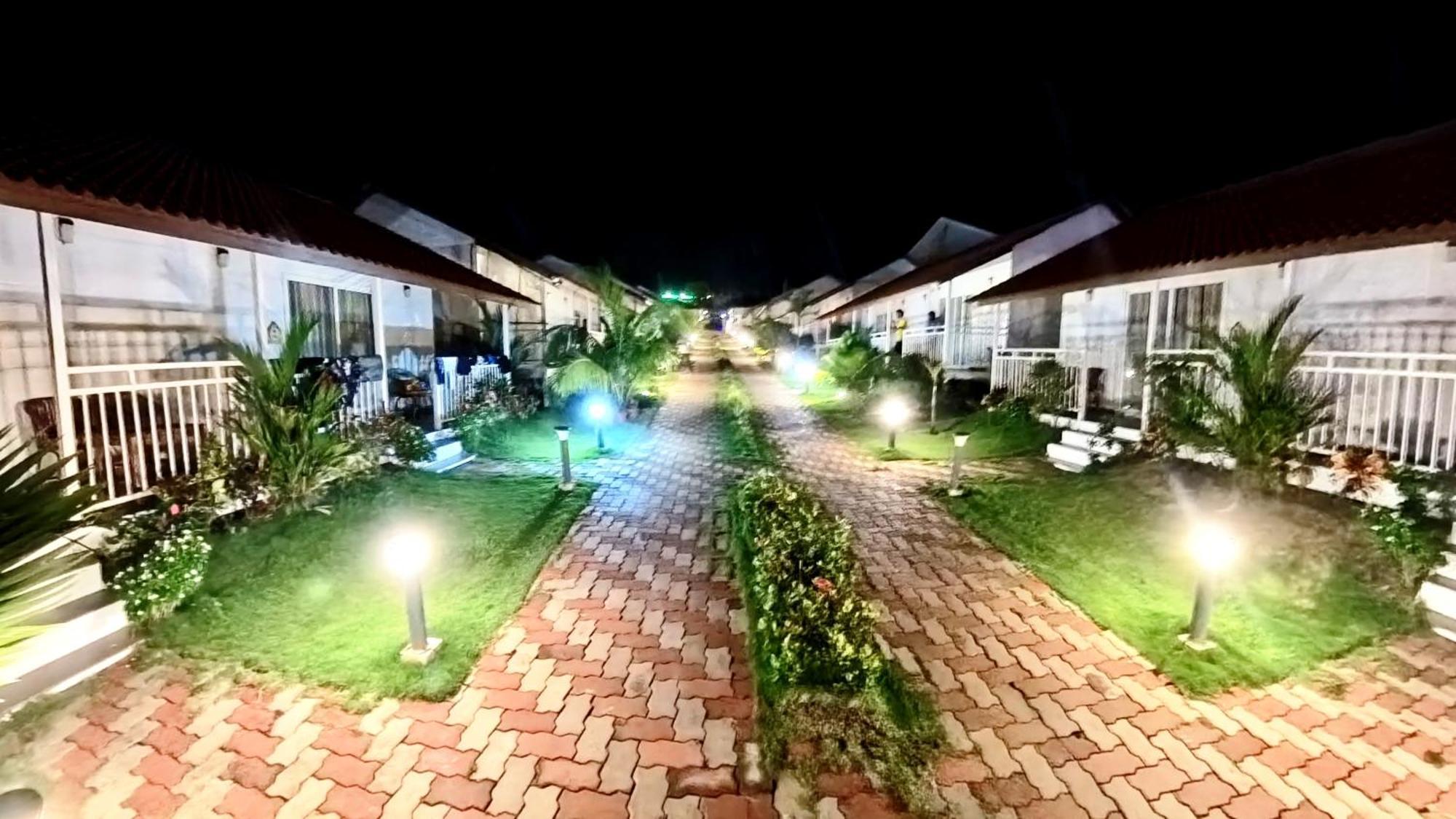 Maargit Beach Resort Mandrem Dış mekan fotoğraf